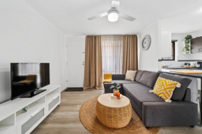 2 Bedroom Apartment between Brisbane & Gold Coast